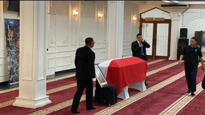 Jenazah Try Sutrisno akan Disalatkan di Masjid Sunda Kelapa Siang Ini