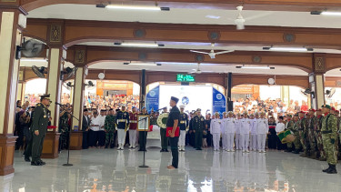 Dimakamkan secara Kenegaraan, Keluarga Serahkan Jenazah Try Sutrisno ke Negara