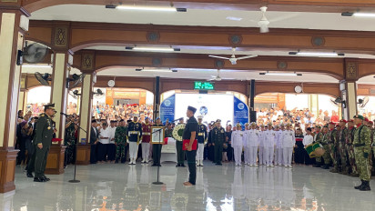 Dimakamkan secara Kenegaraan, Keluarga Serahkan Jenazah Try Sutrisno ke Negara