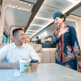 Selama Bulan Ramadan, Kuliner Kereta Siapkan Menu Takjil untuk Penumpang Kereta Api