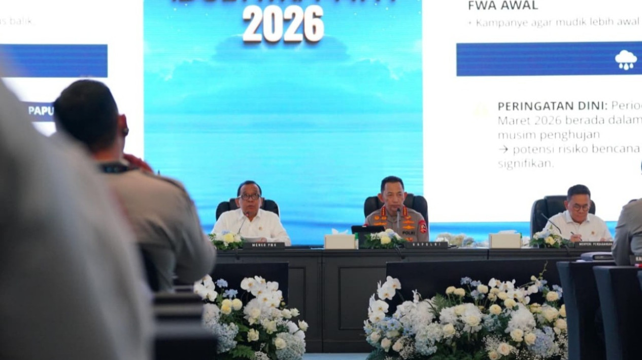 Pimpin Rakor Operasi Ketupat 2026, Kapolri Kerahkan 161 Ribu Personel untuk Amankan Mudik Lebaran
            - galeri foto