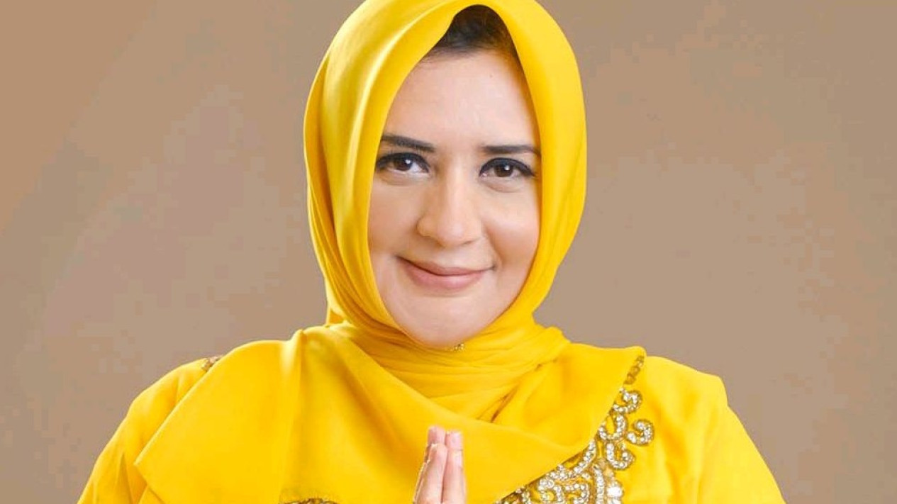 KPK Segel Kantor Bupati Pekalongan Fadia Arafiq Usai OTT, Sejumlah Ruang Dinas Ikut Dipasang Segel
            - galeri foto