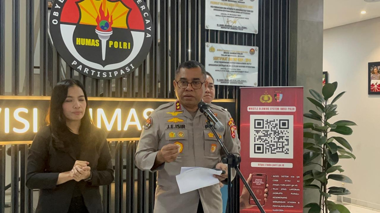 Kadiv Humas Polri Ungkap Alasan Mutasi AKBP Didik Putra ke Yanma Usai Terlibat Kasus Penyalahgunaan Narkoba
            - galeri foto