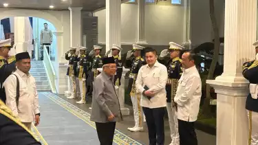 Wakil Presiden ke-13 Ma’ruf Amin tiba di Istana Merdeka, Jakarta Pusat, Selasa (3/3/2026).