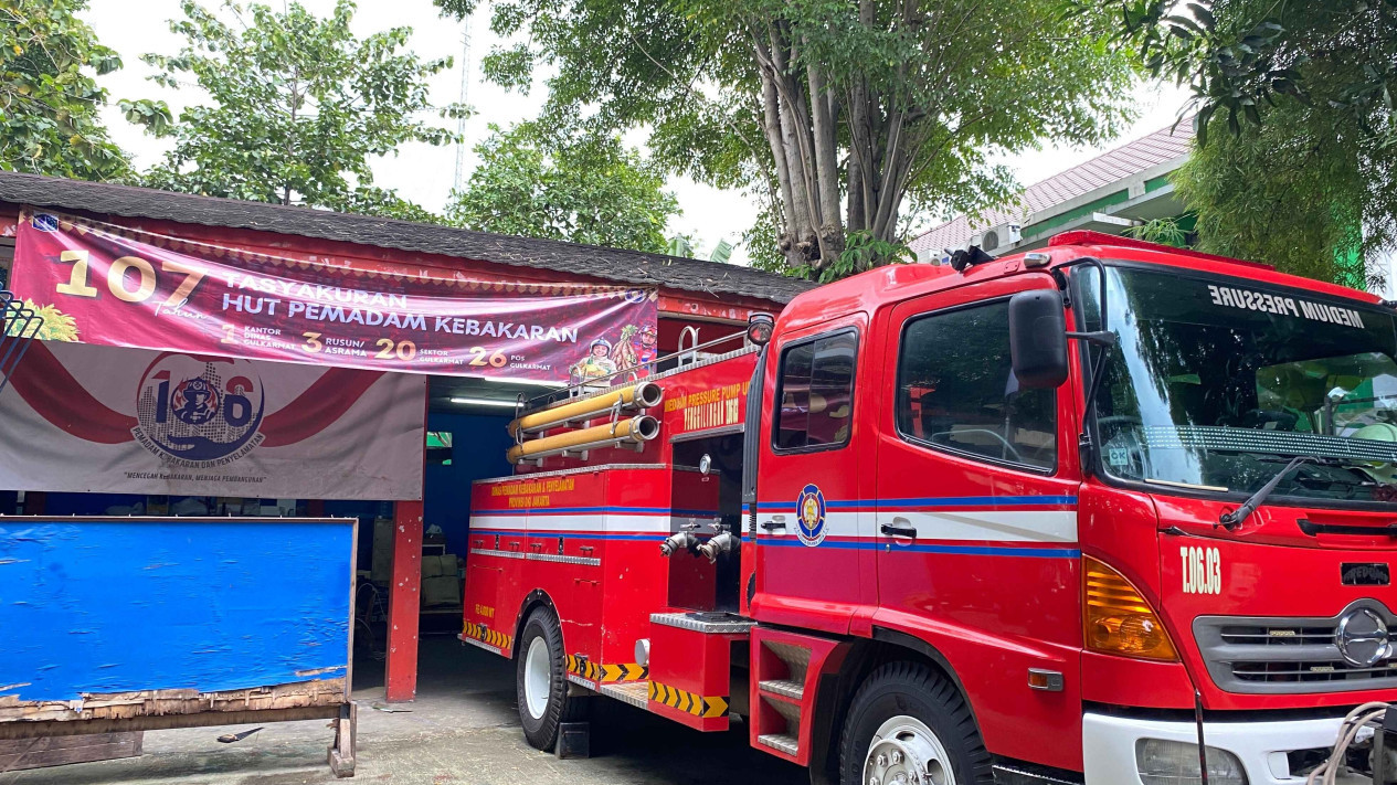 Dianggap Belum Ideal, Damkar Pemprov DKI Jakarta Rekrut Tambahan Personel
            - galeri foto
