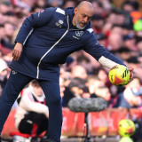 Cedera Traumatis Tak Lunturkan Kualitas, Raul Jimenez Dapat Pujian Spesial dari Nuno Espiritio