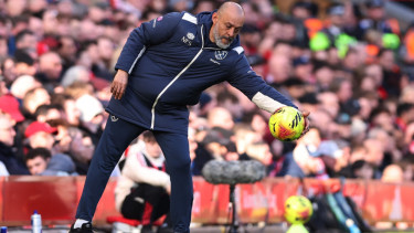 Cedera Traumatis Tak Lunturkan Kualitas, Raul Jimenez Dapat Pujian Spesial dari Nuno Espiritio