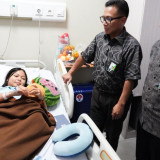 Dirut BPJS Ketenagakerjaan Turun Langsung Jenguk Pasien, Tegaskan Negara Hadir dan Pastikan Layanan Optimal