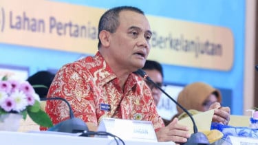 Mengaku Kaget Namanya Disebut Bupati Pekalongan, Ahmad Luthfi Bantah Sedang Bersama Fadia Arafiq saat OTT KPK