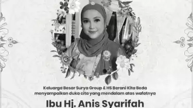 Pamflet duka cita kepergian Hj Anis Syarifah, istri bos rokok HS