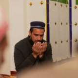 Masuk Pertengahan Ramadhan, Apakah Wajib Baca Doa Qunut saat Witir?