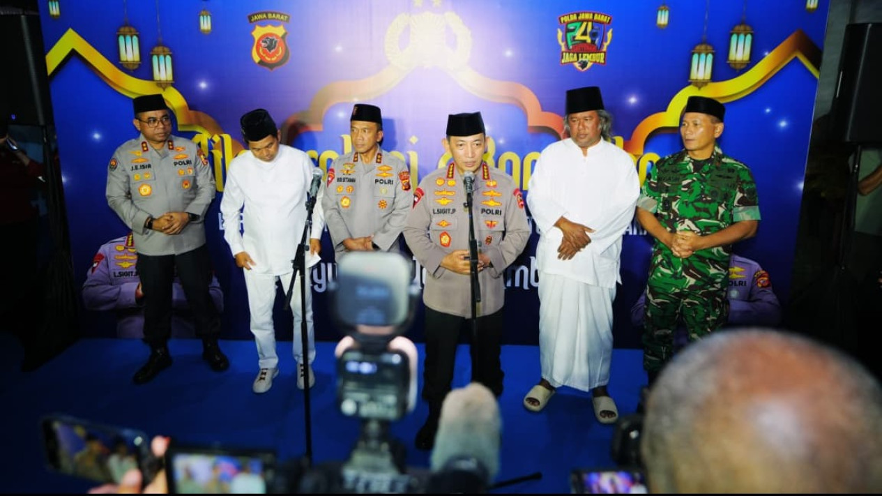 Kapolri Apresiasi Progam Pembangunan Rumah Tidak Layak Huni di Jabar: Jawab Harapan Masyarakat Terhadap Polri
            - galeri foto