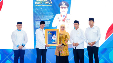 Gubernur Khofifah Resmikan Revitalisasi dan Rehabilitasi 51 SMA, SMK, dan SLB di Lamongan dan Gresik