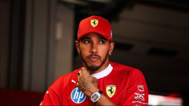 Kerap Kritik Lewis Hamilton, Mantan Bos Formula 1 Ini Tiba-tiba Beri Dukungan untuk Juara Dunia 7 kali Itu di F1 2026