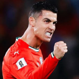 Kenakan Pakaian Mirip Batik, Cristiano Ronaldo Ucapkan Selamat Hari Raya Idul Fitri kepada Umat Islam