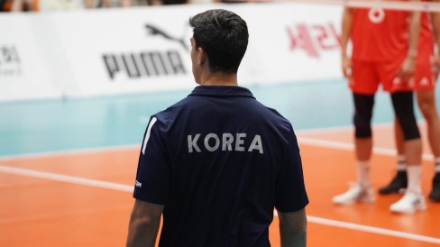 PBVSI Umumkan Pengganti Jeff Jiang Jie, Issanaye Ramires Ferraz Kandidat Kuat Pelatih Timnas Voli Indonesia?