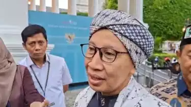 Buya Yahya saat menghadiri acara Buka Puasa bersama Presiden Prabowo Subianto di Istana Negara