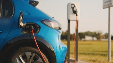 Mudik Lebaran 2026 Pakai Mobil Listrik? Simak Daftar Rest Area Tol Trans Jawa dengan SPKLU