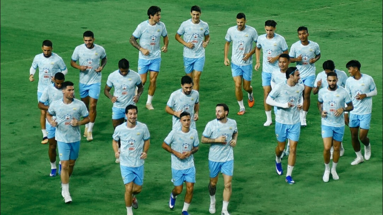 Ditahan Persebaya, Persib Tetap Full Senyum Usai Hasil Imbang Persija Vs Borneo FC
            - galeri foto