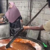 Pengusaha UMKM Dodol Betawi Banjir Orderan