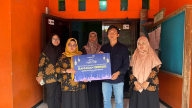 Gelar Program Ramadan Berseri, Peruri Ajak Anak Asuh Belanja Baju Lebaran
