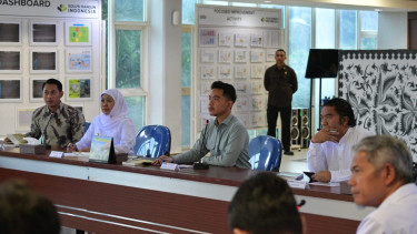 Arahan Gibran soal Penanganan Banjir di Tuban, Fasum hingga Jalan Penghubung Jadi Sorotan Wapres