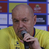 Persib Dapat Kabar Baik Jelang Lawan Persik Kediri! Bojan Hodak: Ruang Ganti Solid, Tapi Saya Bingung Pilih Starter