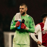 Jadi Spotlite Usai Gabung Ajax, Maarten Paes Pamerkan Timnas Indonesia di Depan Publik Belanda