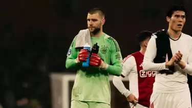 Di Hadapan Media Ajax, Maarten Paes Singgung Suporter Timnas Indonesia: Mirip Argentina