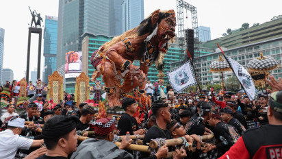 Semarak Festival Nyepi di Jakarta, Bundaran HI Berubah Jadi Panggung Ogoh-Ogoh, Warga Antusias