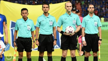Viral, Wasit Berlisensi FIFA Thoriq Alkatiri Kena 'Bogem' Suporter Usai Pimpin Laga Malut United vs PSM Makassar di Super League