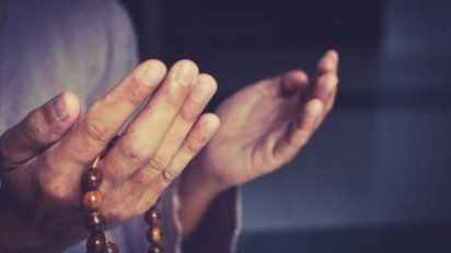 Ternyata Model Sajadah Begini yang Merusak Pahala Ibadah Shalat