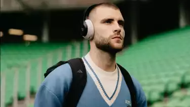 Jadi Kambing Hitam, Maarten Paes Berani Kritik Ajax