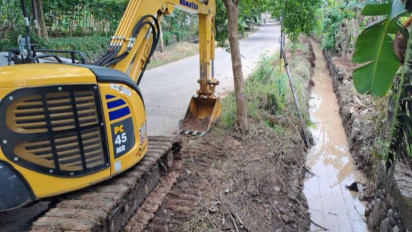 Atasi Banjir, Pemkot Makassar Kerahkan Ekskavator