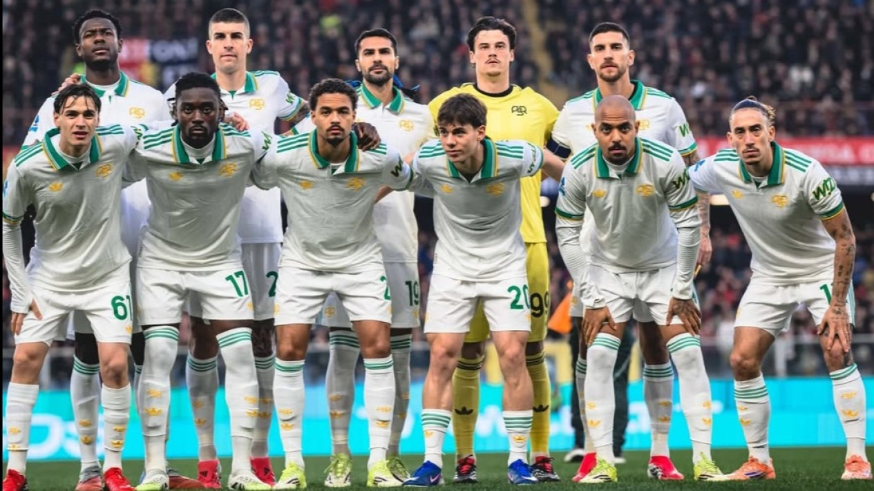 De Rossi Hancurkan Roma! Genoa Menang Dramatis, Como 1907 Tersenyum Puas!
            - galeri foto