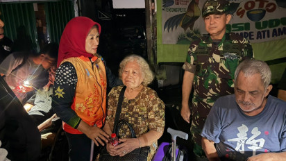 Wali Kota Jakarta Barat Turun Langsung Evakuasi Warga Terdampak Banjir