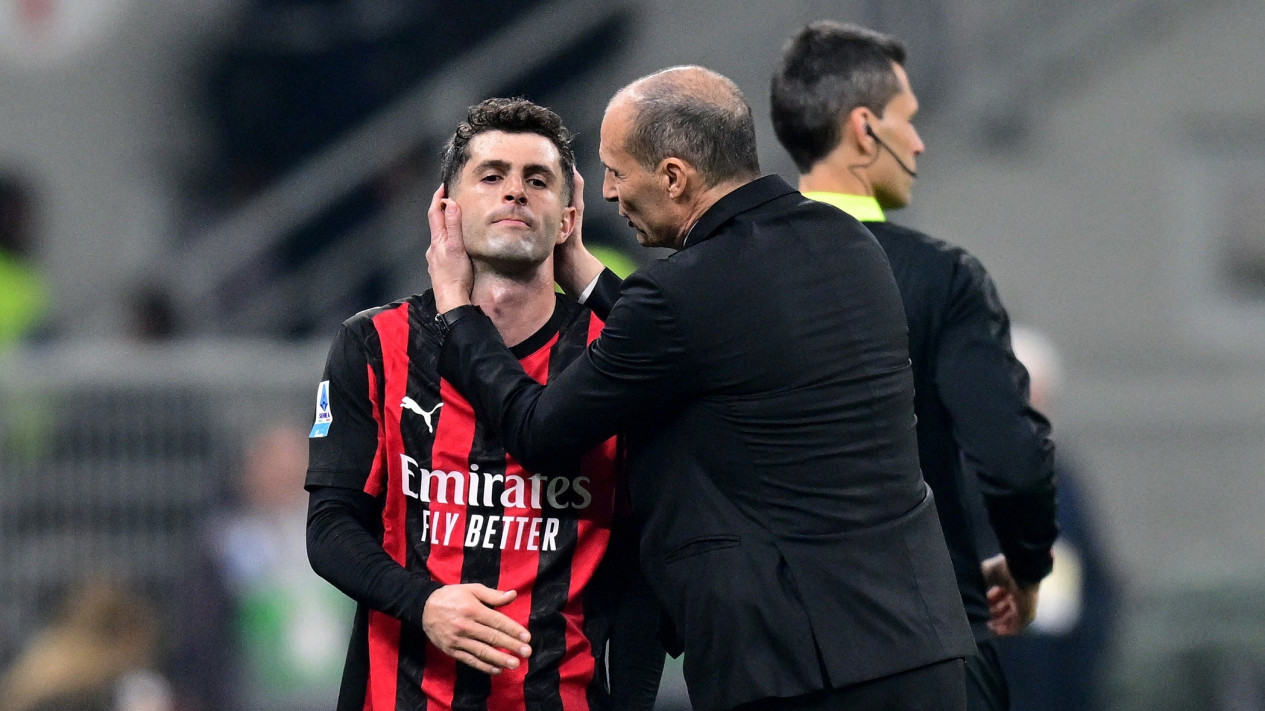 AC Milan Bungkam Inter, Massimiliano Allegri Bongkar Rencana Rahasia di Balik Gol Penentu Pervis Estupinan
            - galeri foto