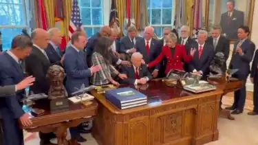 Presiden AS, Donald Trump memohon doa kepada para pendeta