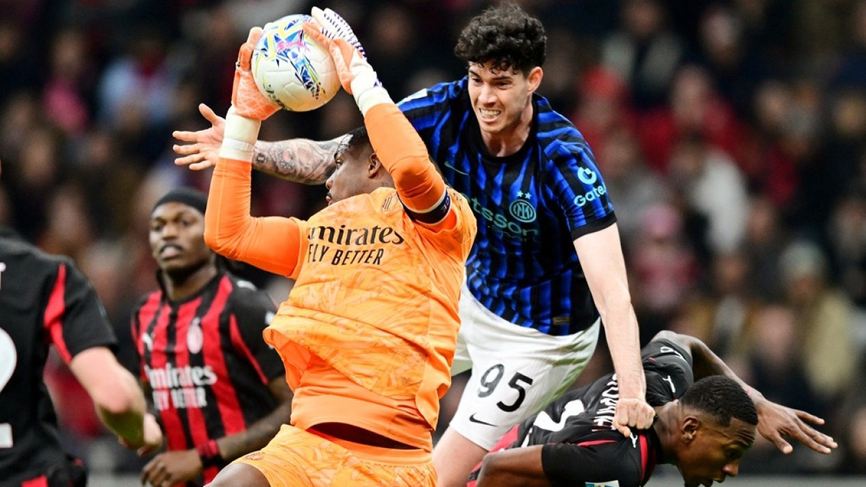 Timnas Italia Ikut Ketiban Sial usai Inter Milan Dipermalukan AC Milan, Satu Pemain Penting Terancam Absen di Playoff Piala Dunia 2026
            - galeri foto