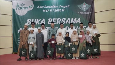 500 Anak Yatim di Surabaya Ikuti Buka Puasa Bersama Laznas Al Irsyad, Wali Kota Eri Cahyadi Turut Hadir