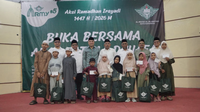 500 Anak Yatim di Surabaya Ikuti Buka Puasa Bersama Laznas Al Irsyad, Wali Kota Eri Cahyadi Turut Hadir