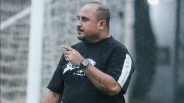 Imran Nahumarury Jalani Debut Bersama Semen Padang di Laga Kontra PSBS Biak