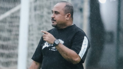 Imran Nahumarury Jalani Debut Bersama Semen Padang di Laga Kontra PSBS Biak