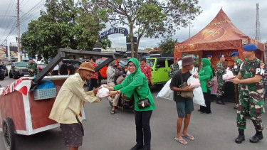 Wujud Kepedulian Sosial di Momen Ramadan, Denpom IV/2 Yogyakarta Gandeng Komunitas Jip Santuni Ratusan Anak Panti Asuhan