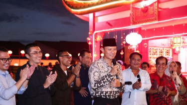 AHY Salurkan Bansos dari hasil Lelang Lukisan Kuda Api: Pak SBY Mendedikasikan Lukisan Ini yang Melambangkan Energi