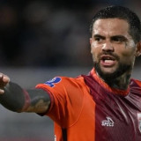 Dijuluki Si Bengal di Lapangan, Eks Timnas Indonesia ini Ternyata Sosok Ayah yang Hangat dan Masih Eksis Bermain Bola