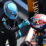 Max Verstappen Tinggalkan Red Bull? Pemilik Empat Gelar Juara Dunia F1 itu Resmi Gunakan Mercedes saat Turun di...