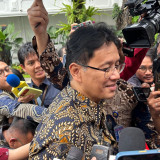 Rupiah Jebol Rp17.000, Menkeu Purbaya Ungkap Strategi Tekan Dolar Amerika Serikat