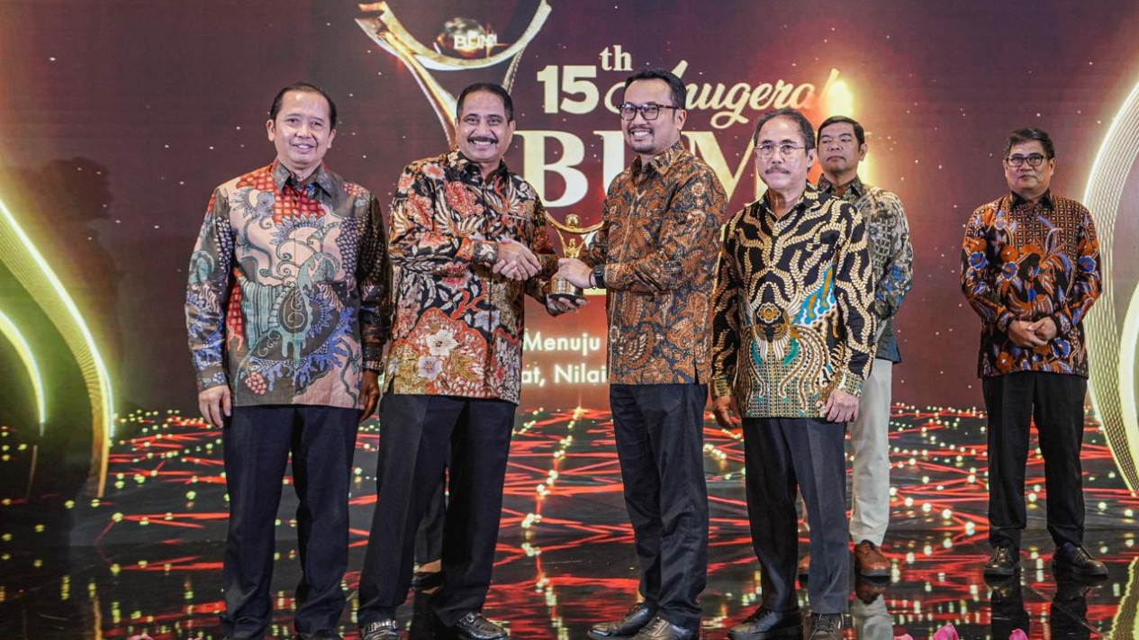 Pegang Peran Vital Distribusi Energi, Pertamina Patra Niaga Borong Tiga Penghargaan di Anugerah BUMN 2026
            - galeri foto