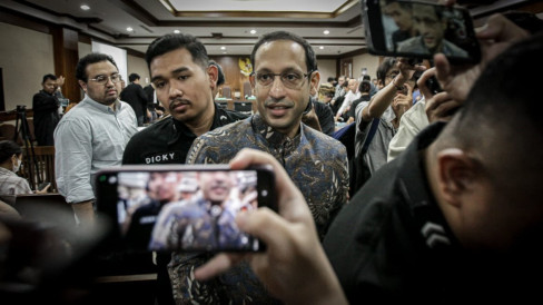 Nadiem Makarim Terseret! Jaksa Ungkap Dugaan Aliran Rp809 Miliar di ...
